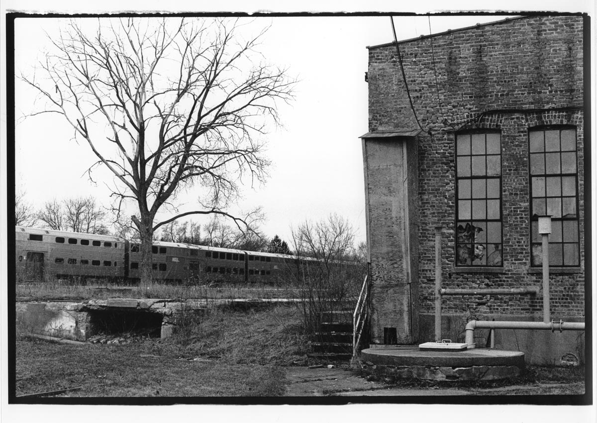 brick_and_metra.jpg